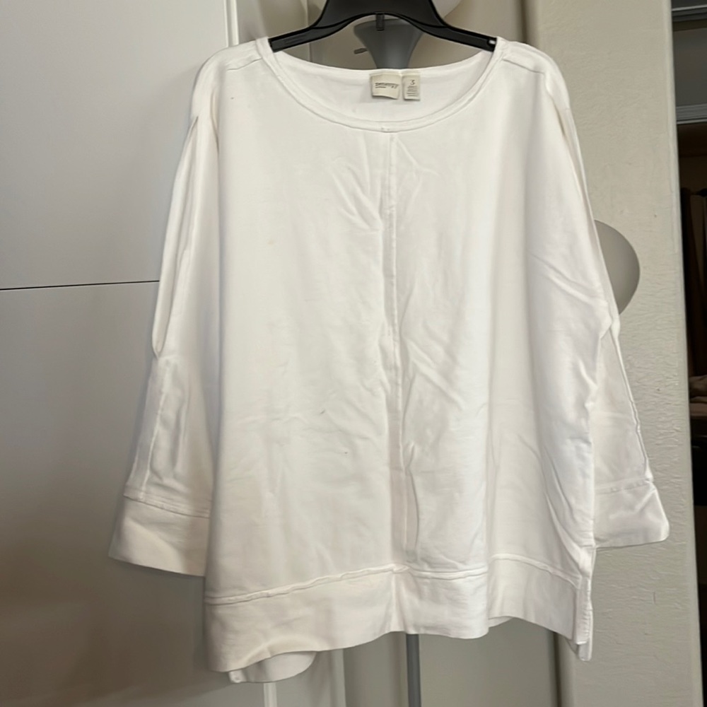 #196Chico’s ZENERGY,size 3, sweater